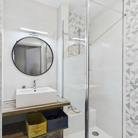 Grau D'agde : 2 Pieces, Piscine, 4 Pers. - Fr-1-423-331 Le Grau-dʼAgde